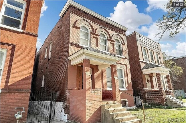 property at 2648 California Ave