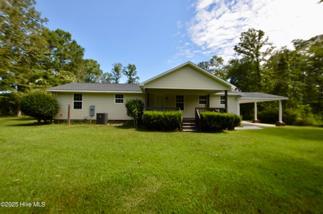 1527 Catherine Lake Rd in Jacksonville, NC - Building Photo - Building Photo
