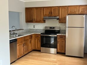 1867 Norhurst Way N in Catonsville, MD - Foto de edificio - Building Photo
