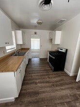 4414 Fishering Dr in Bakersfield, CA - Building Photo - Building Photo