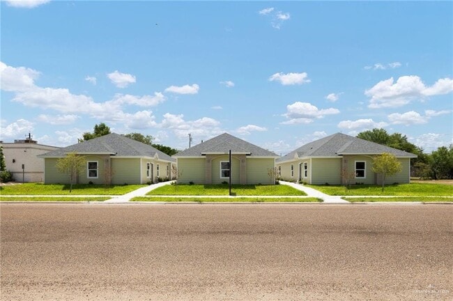 property at 222 W Mahl St