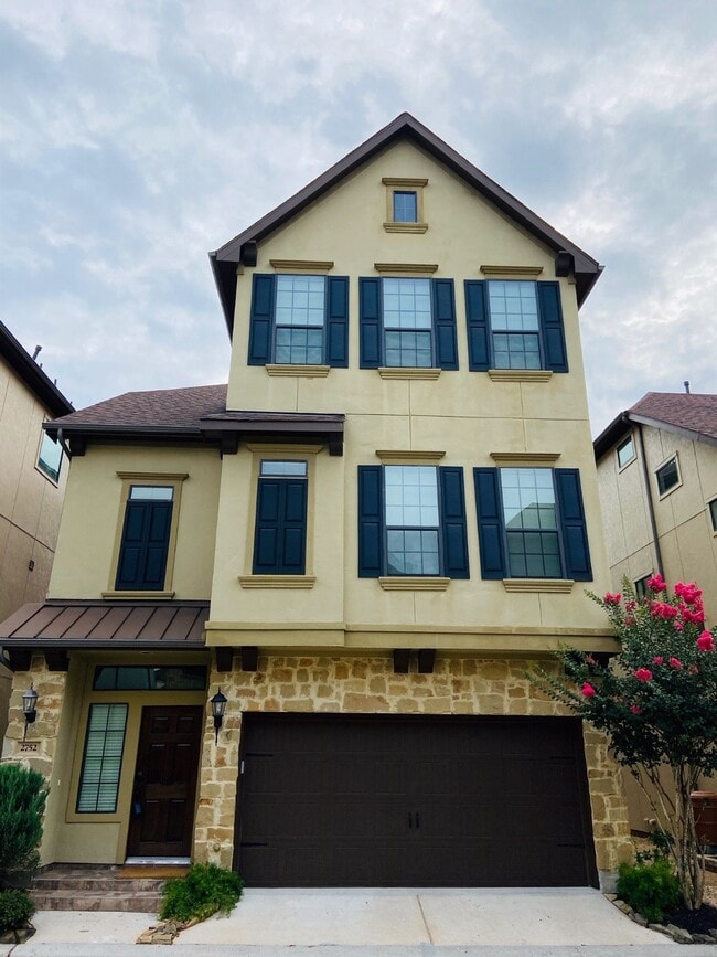 2752 King's Retreat Cir in Houston, TX - Building Photo - Building Photo