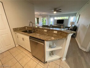 8870 Colonnades Ct W in Bonita Springs, FL - Building Photo - Building Photo