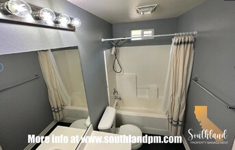 19413 Opal Ln in Santa Clarita, CA - Building Photo - Building Photo