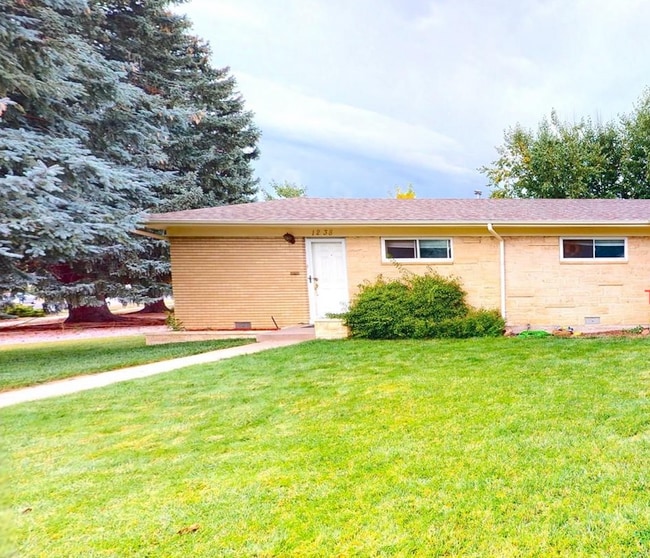 property at 1238 Janes Ln