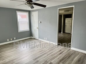 1527 E Fox St in South Bend, IN - Building Photo - Building Photo