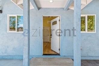 732 W Edmundson Ave in Morgan Hill, CA - Foto de edificio - Building Photo