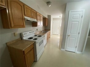 9016 Amour Dr in Chalmette, LA - Building Photo - Building Photo