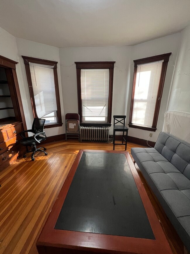 227 Holland St, Unit 1