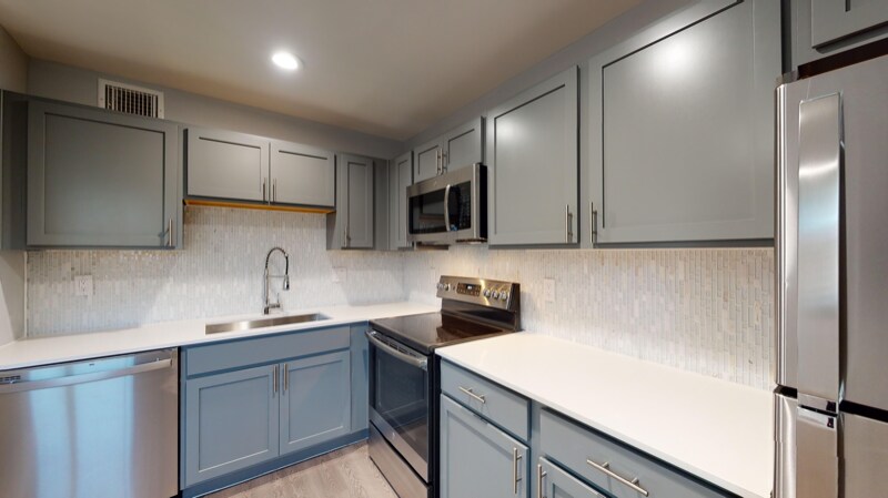 4400 San Jacinto St, Unit 203 in Dallas, TX - Building Photo