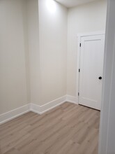 944 N Damen Ave, Unit 2F in Chicago, IL - Building Photo - Building Photo