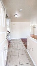 322 Falcon Way in Hercules, CA - Building Photo - Building Photo