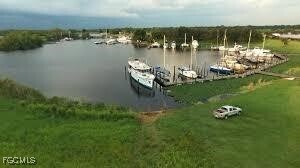 1106 River Run in La Belle, FL - Building Photo