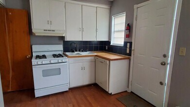 316 Sheffield Ave in Flint, MI - Building Photo - Building Photo