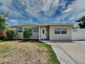 2514 10th Ave Dr E in Bradenton, FL - Building Photo
