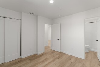 6965 Saranac St in San Diego, CA - Foto de edificio - Building Photo