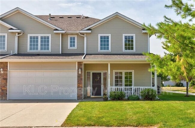 property at 946 Red Hawk Way SE