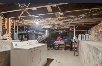 1127 N 6th St in Springfield, IL - Foto de edificio - Building Photo