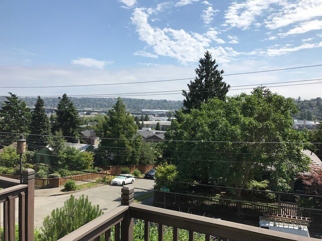 3459 23rd Ave W in Seattle, WA - Building Photo