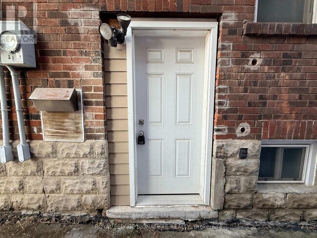 63 Billings Ave in Toronto, ON - Building Photo - Building Photo