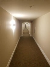 651 Okeechobee Blvd-Unit -707 in West Palm Beach, FL - Building Photo - Building Photo