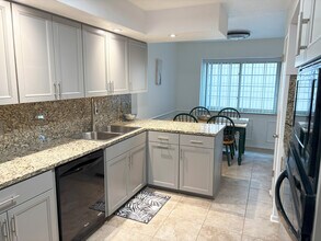 7500 Callaghan Rd, Unit #213 in San Antonio, TX - Foto de edificio - Building Photo