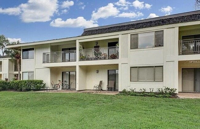 property at 29300 Bay Hollow Dr