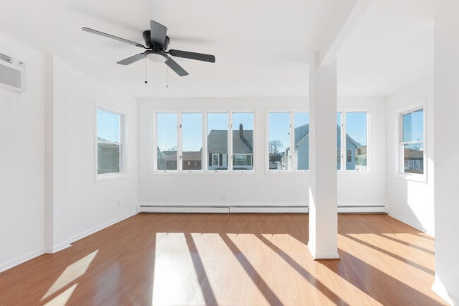 118 Ray St in Garfield, NJ - Building Photo - Building Photo