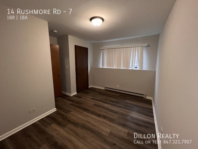 14 Rushmore Rd in Fox Lake, IL - Building Photo - Building Photo