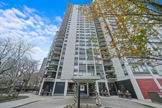 property at 1460 N Sandburg Terrace