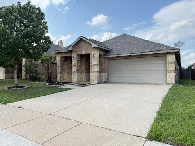 9256 Los Cabos Trail in Fort Worth, TX - Building Photo - Building Photo