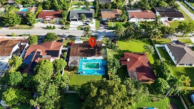 430 NE 145th St in Miami, FL - Building Photo - Building Photo