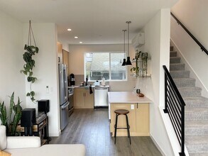 1732 N 41st St in Seattle, WA - Building Photo - Building Photo