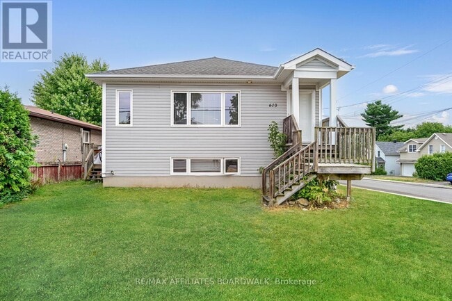 property at 610 St Lawrence St