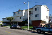 11734 Oxford Ave in Hawthorne, CA - Foto de edificio - Building Photo