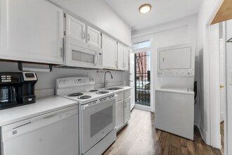1734 Connecticut Ave NW in Washington, DC - Building Photo - Building Photo