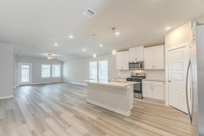 property at 1452 Waggoner Rnch Trl