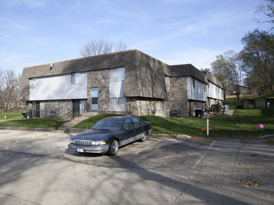 920 Meadow Ln in Des Moines, IA - Building Photo