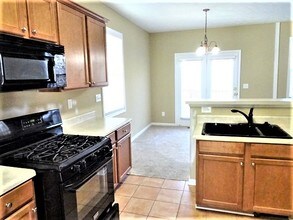 3705 Dove Creek Cir in Lawrenceville, GA - Building Photo - Building Photo
