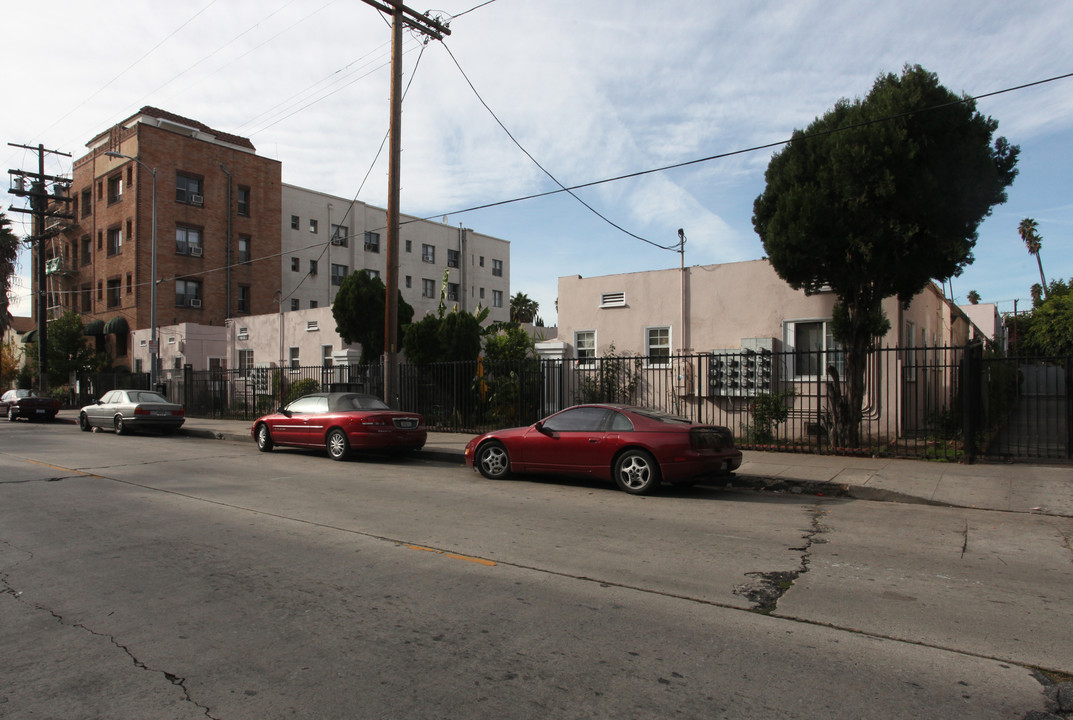 1611 N Normandie Ave in Los Angeles, CA - Building Photo