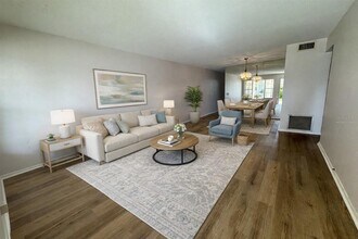 2040 World Pkwy Blvd in Clearwater, FL - Building Photo - Building Photo