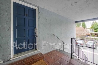 453 N Rengstorff Ave in Mountain View, CA - Building Photo - Building Photo