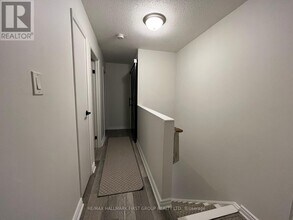 1010 Glen St in Oshawa, ON - Building Photo - Building Photo