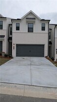 1726 Harper Lily Ln in Lawrenceville, GA - Building Photo