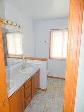 718 Justice Dr in Fort Collins, CO - Foto de edificio - Building Photo