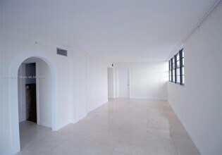 6820 Indian Creek Dr in Miami, FL - Foto de edificio - Building Photo