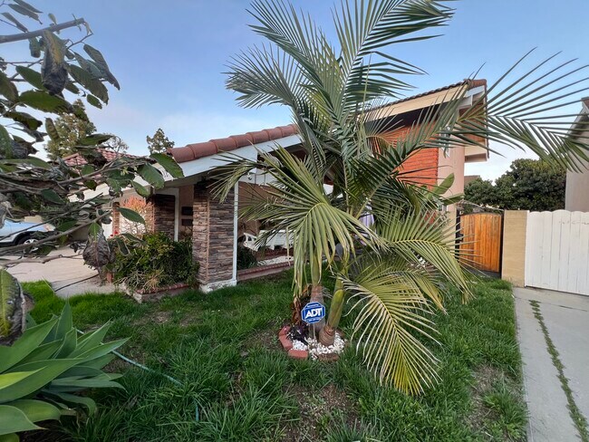 17422 Alora Ave in Cerritos, CA - Building Photo - Building Photo
