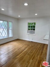 8732 Dorrington Ave in Los Angeles, CA - Building Photo - Building Photo
