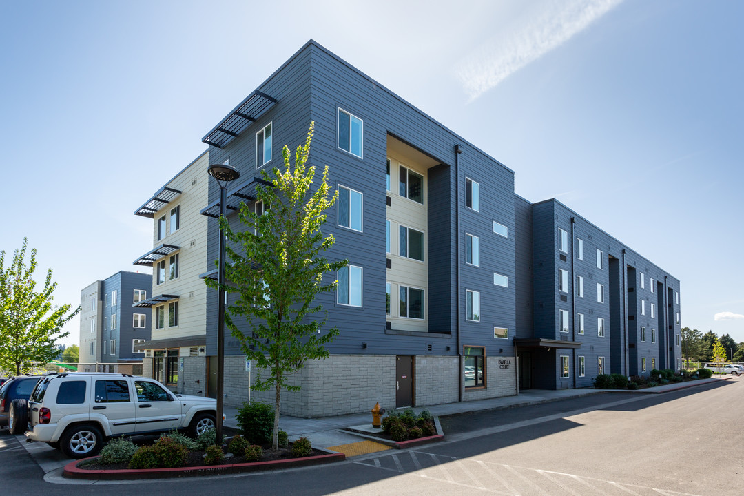 Isabella Court in Vancouver, WA - Foto de edificio