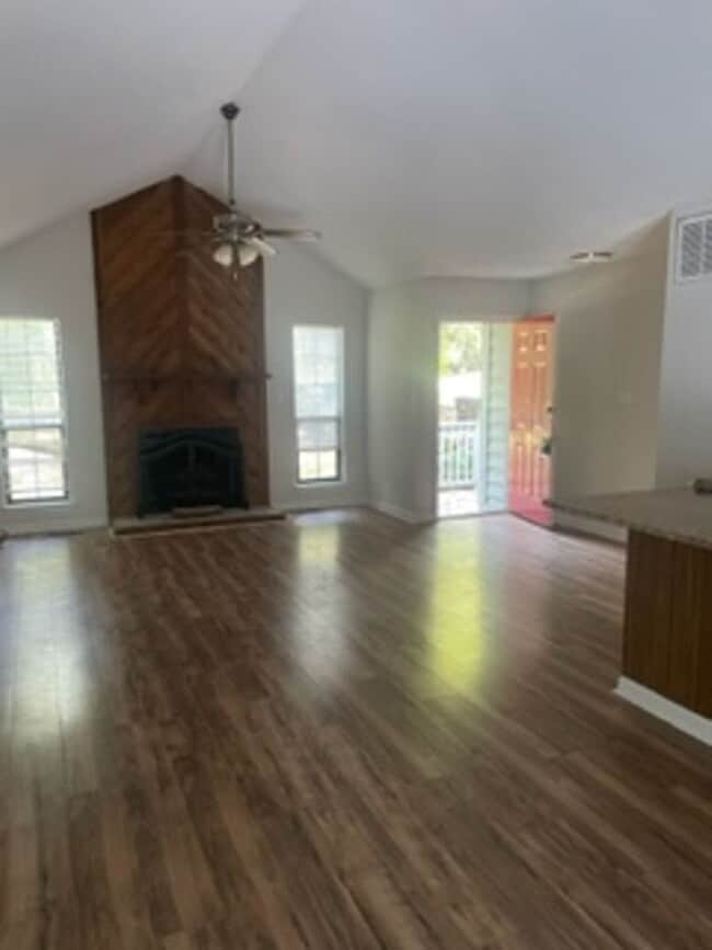 1918 Botany Dr in Tallahassee, FL - Building Photo - Building Photo